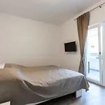 Luxury Aria, Lägenhet