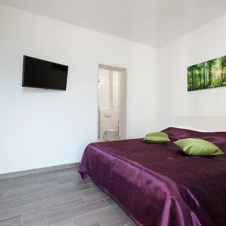 Luxury Aria, Lägenhet *