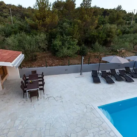 Luxury Aria, Lägenhet *