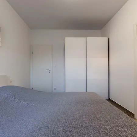 Luxury Aria, Διαμέρισμα Τρογκίρ