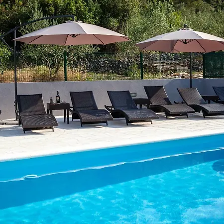 Διαμέρισμα Luxury Aria, Τρογκίρ